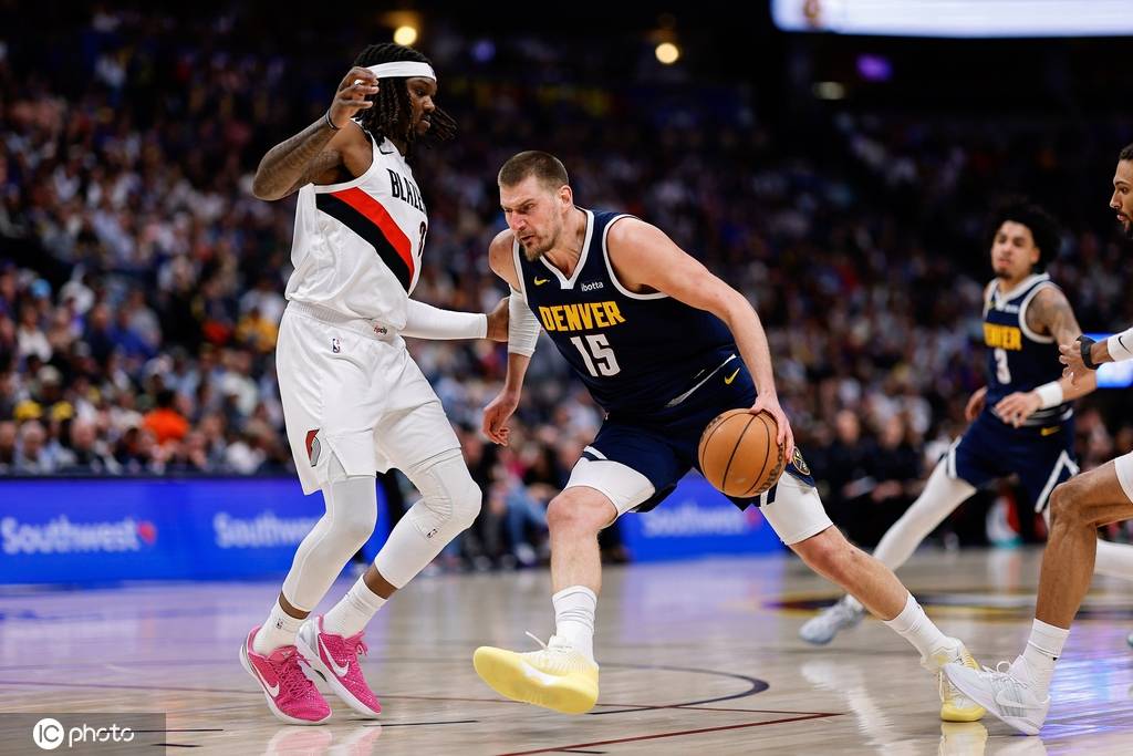 约基奇35+14+13戈登23+9 掘金加时逆转开拓者